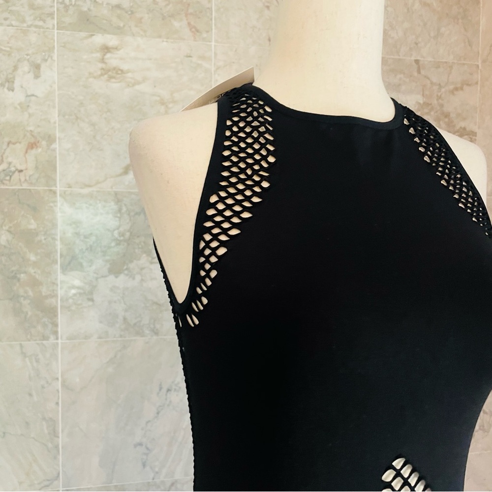 Fashion Nova What’s Your Net Worth Active Bodysuit - Picture 4 of 8